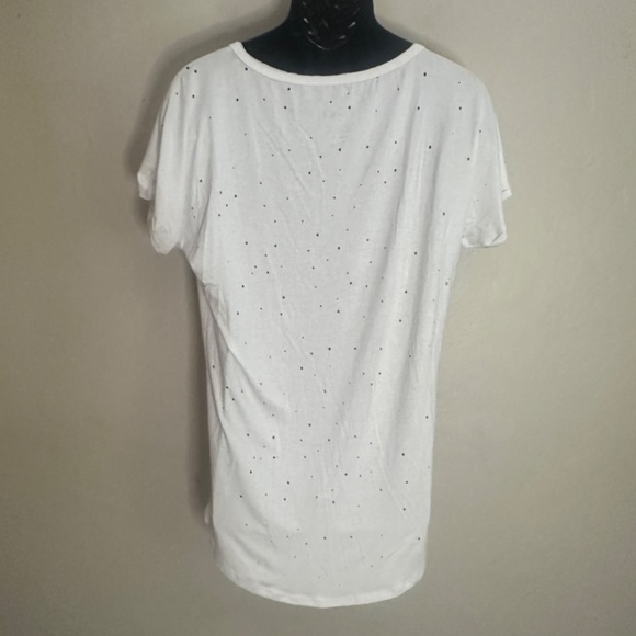 JJ Malibu Perforated T Shirt Medium Gently worn 94% cotton/6% spandex Loose fit - Picture 4 of 7